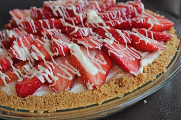 Strawberry White Chocolate Pie