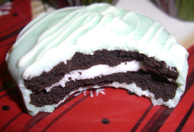Oreos Dipped in Minty White Chocolate