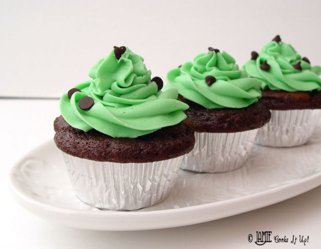 Mint and Chocolate Chip Cupcakes