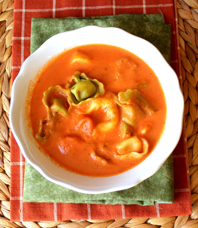 Creamy Tomato Tortellini Soup