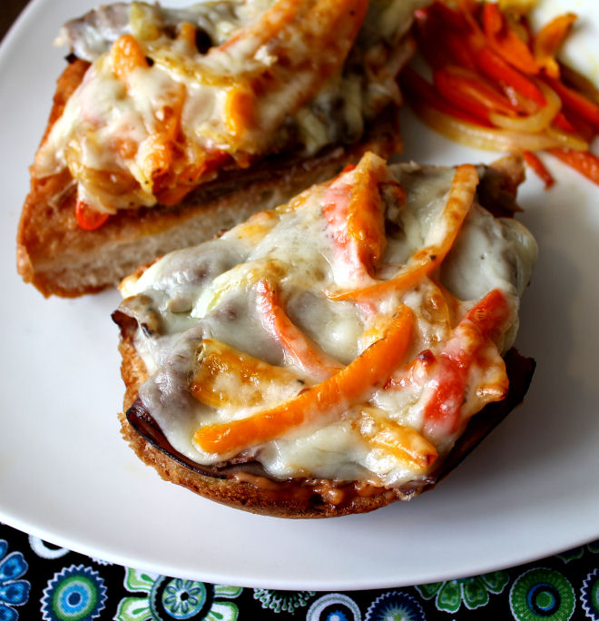 Open Faced Roast Beef Sandwich Melt from Jamie Cooks It Up