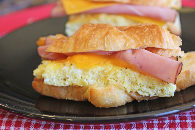 jammy egg & cheese breakfast sandwiches